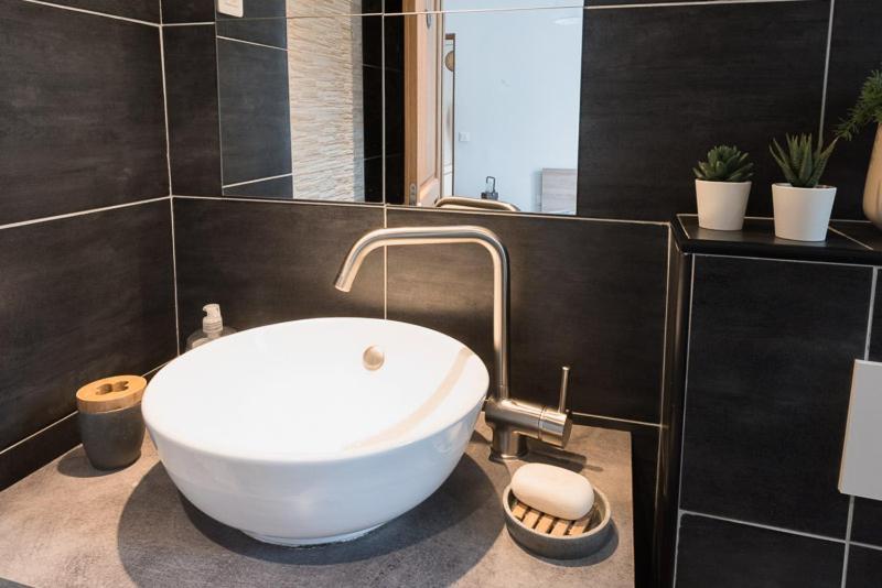 Charming One-Of-A-Kind Apartment. Saint-Ouen  Exteriör bild